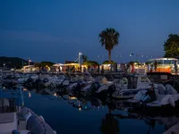© Marché nocturne des Ports des Lecques_Saint-Cyr-sur-Mer - ©Office de tourisme de Saint-Cyr-sur-Mer -  Inès Da Fonséca