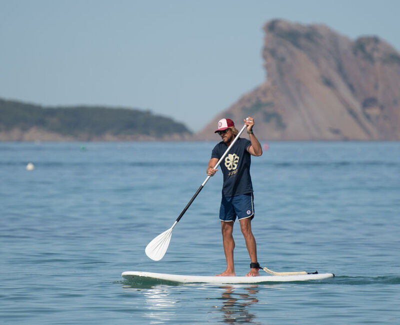 Location de surfs, stand-up paddles et paddle-trottinette électrique - L.E.C Surf Club