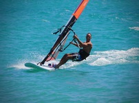 © SNGL Sail school: sail lessons and courses - SNGL - Ecole de voile