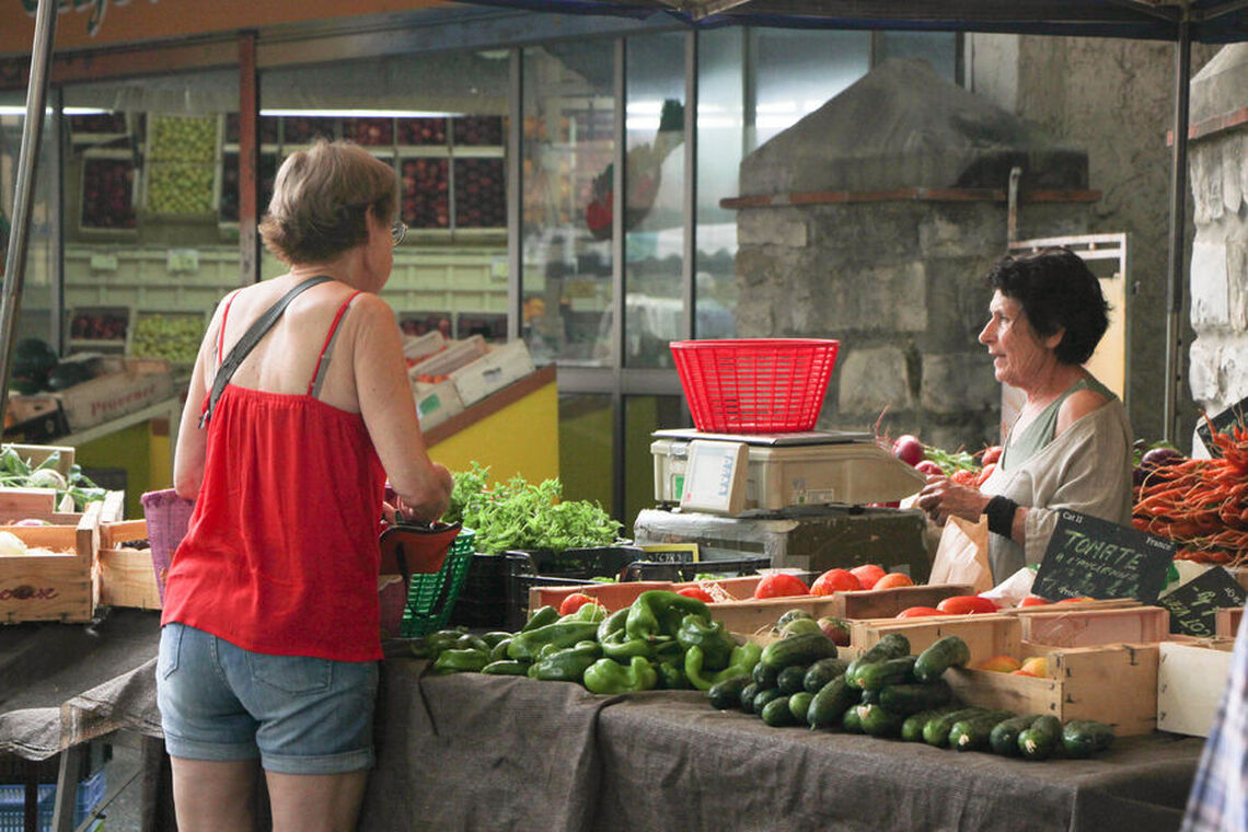 © Marché hebdomadaire - Office de Tourisme de Saint-Cyr-sur-Mer