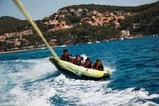 © Bouée tractée avec wake sensation - Office de tourisme de Saint-Cyr-sur-Mer
