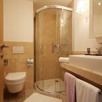 © Sdb douche ronde - Hapimag Resort la Madrague