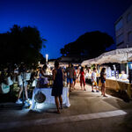 © Marché des créateurs place de l'appel du 18 Juin - Office de tourisme de Saint-Cyr-sur-Mer / Joan Costeja