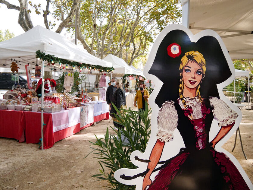 © Grand Marché Alsacien - Office de tourisme de Saint-Cyr-sur-Mer / Joan Costeja