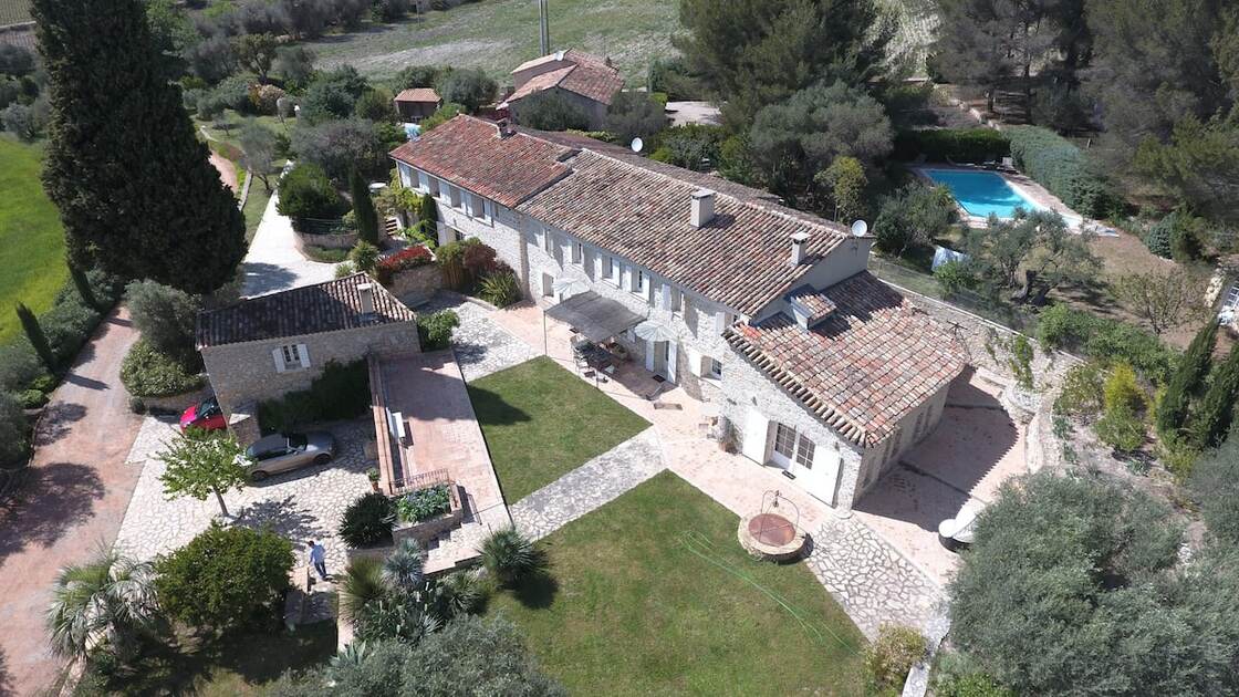 © Maison - Mas des Estournois