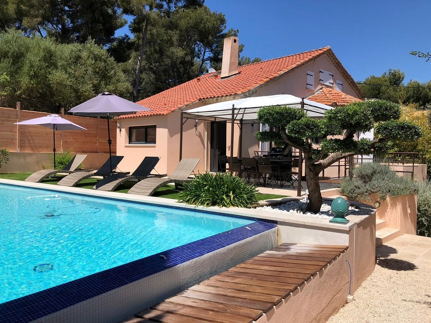 © Façade de la maison - LiveAzur