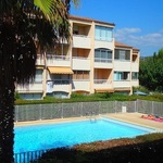 © Piscine collective - Office de tourisme de Sanary-sur-Mer