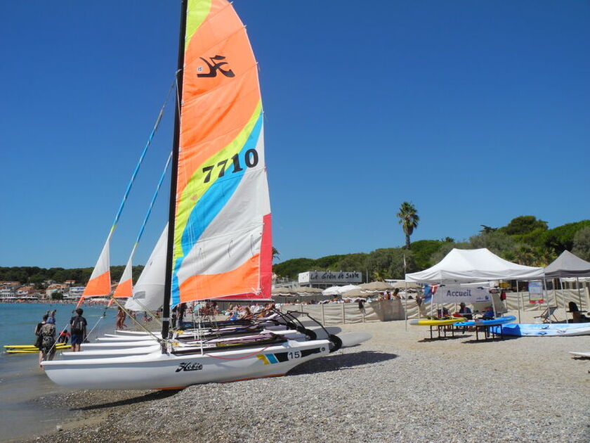 © Point plage - Société Nautique du Golfe des Lecques
