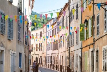 Les résidences de tourisme à Signes