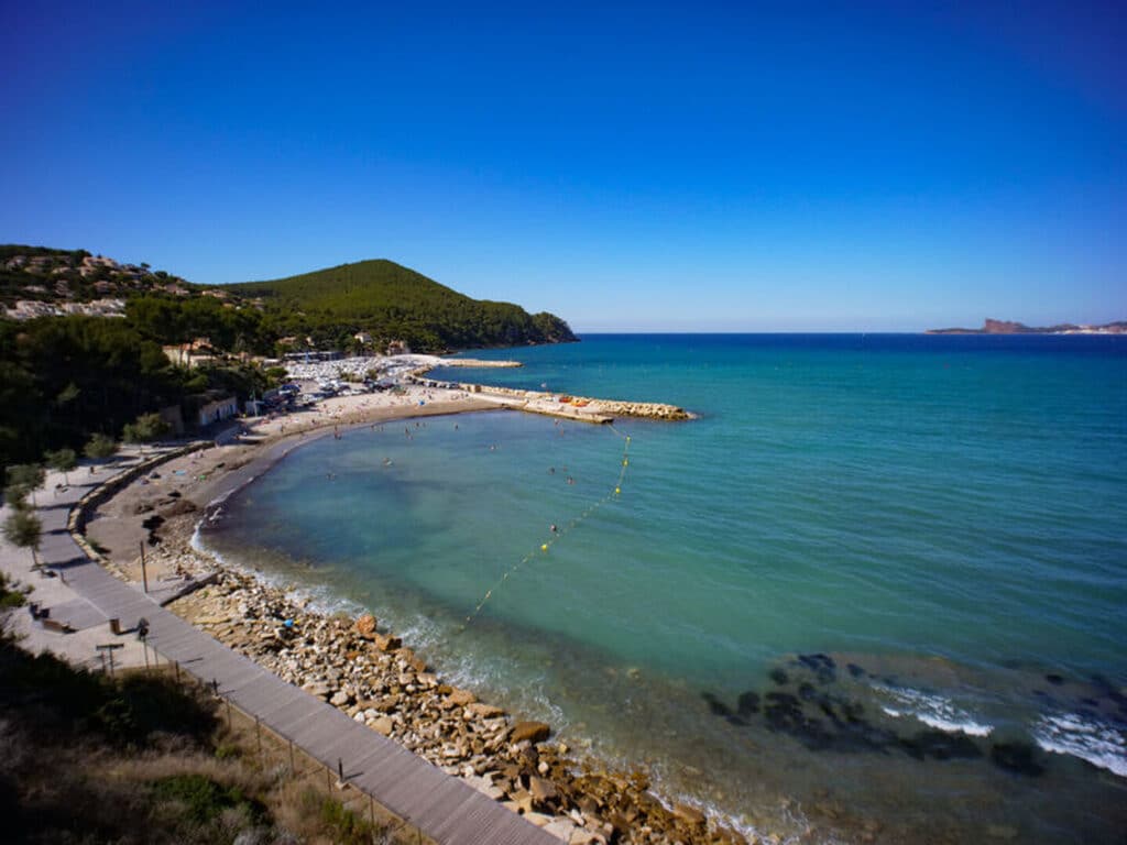 Où se baigner à Saint-Cyr-sur-mer ? Plage de la Madrague